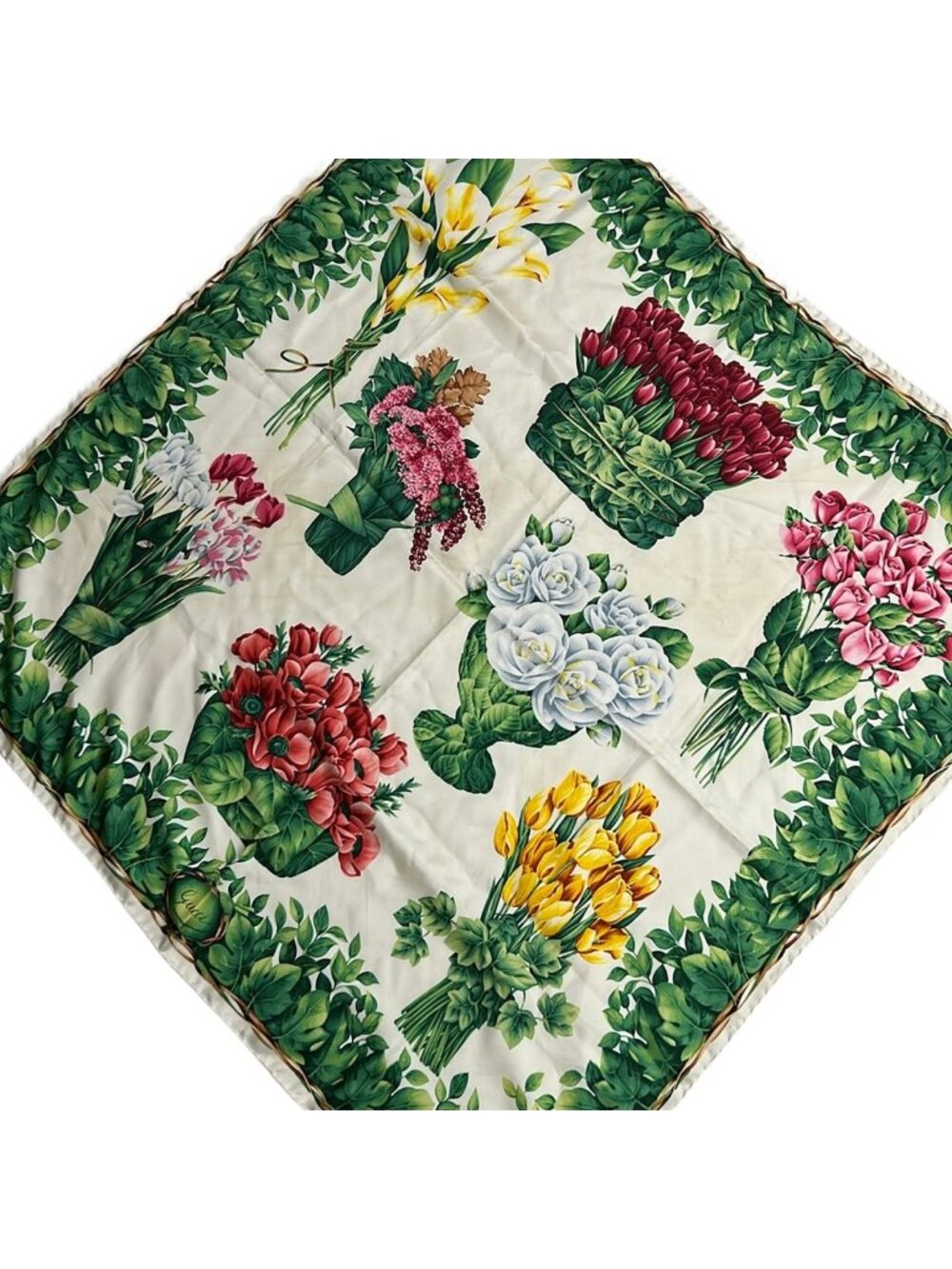 Gucci Scarf Ivory Green Multi Flower